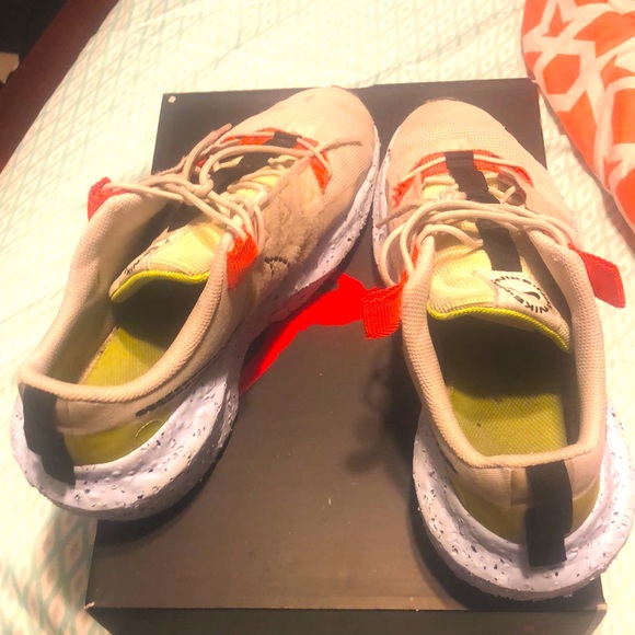 This shoes are comfortable your able to run in them.They have good sole - Picture 1 of 4